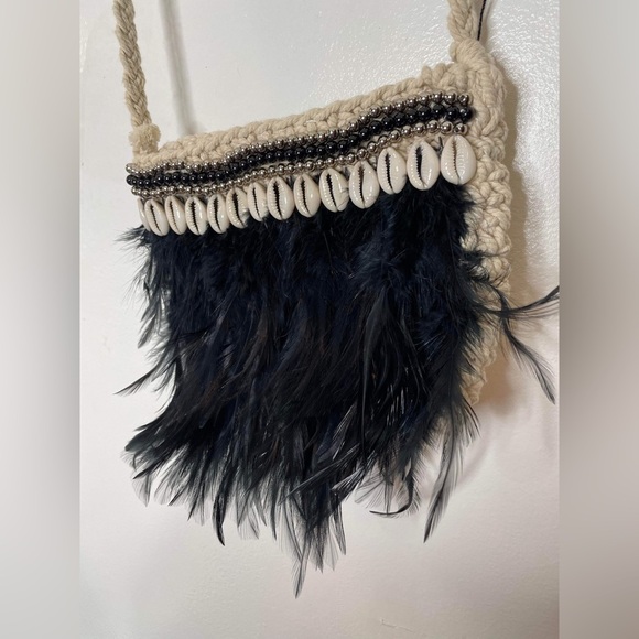 Hand Made Macrame Feather Pouch - Black - Picture 7 of 8